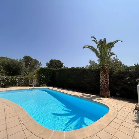 Apartment T2/mezzanine Avec Piscine Et Terrasse, A 5 Min De La Plage, St-raphael - Fr-1-226a-148 Boulouris-sur-Mer