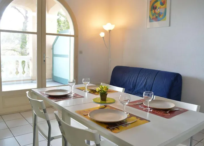 Calme Avec Terrasse A St Raphael, Proche - Fr-1-226a-148 Boulouris-sur-Mer