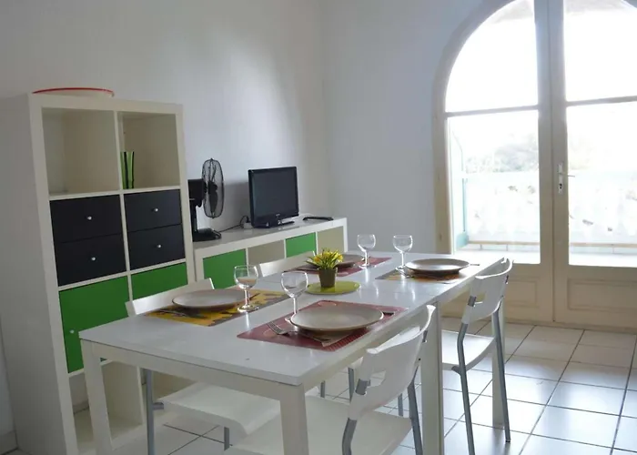Calme Avec Terrasse A St Raphael, Proche - Fr-1-226a-148 Διαμέρισμα Boulouris-sur-Mer